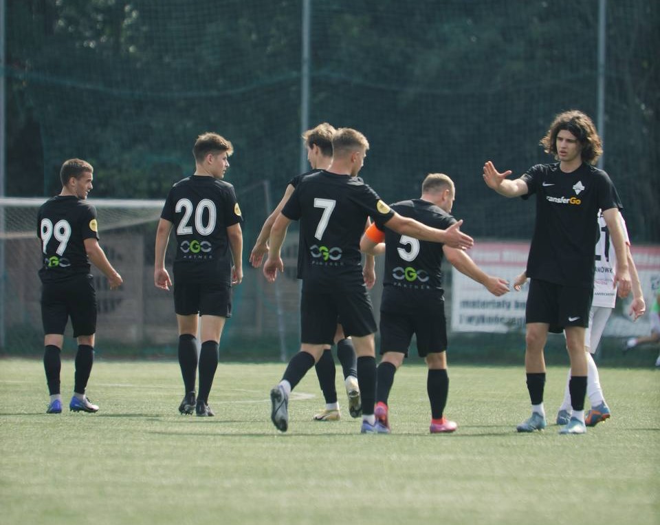 Команда Импульс играет в матчах Кубка Польши и B-KLASA