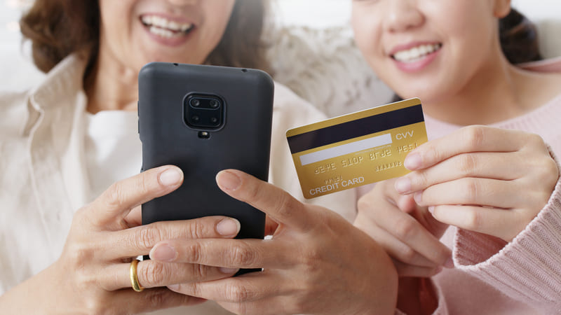 Geld ins Ausland überweisen