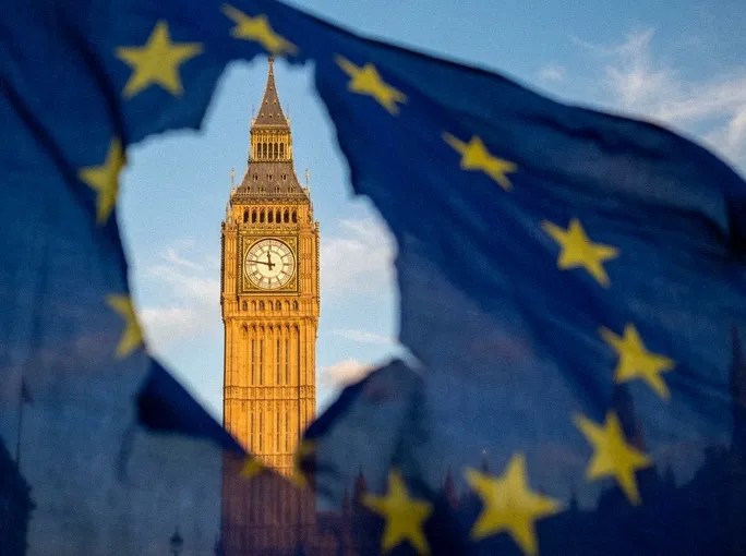 Milžu cīņas starp Eiropas Savienību un Lielbritāniju Brexit laikā